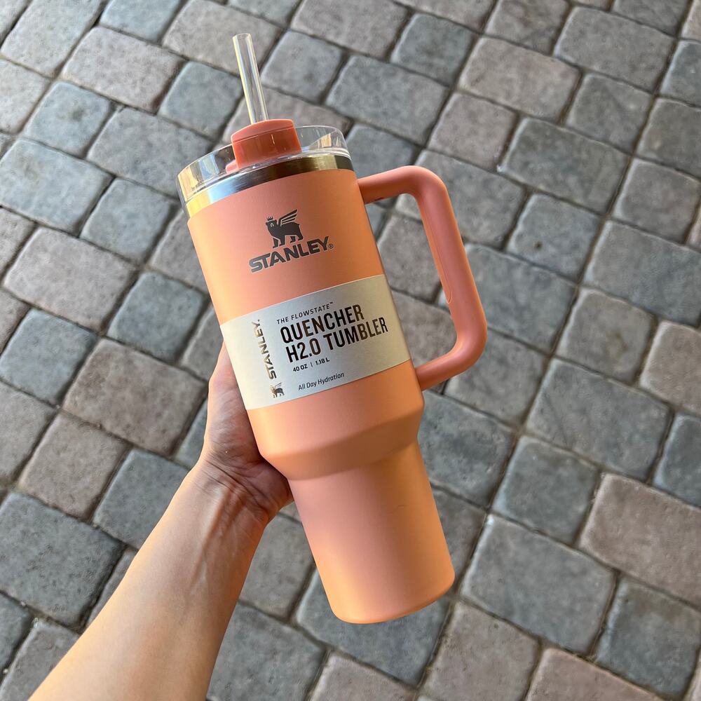 NWT Stanley Melon Quencher Tumbler H2.0 40oz (Limited Edition - Target)